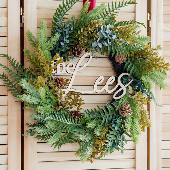 Evergreen - Christmas Wreath with Personalised Family Plaque