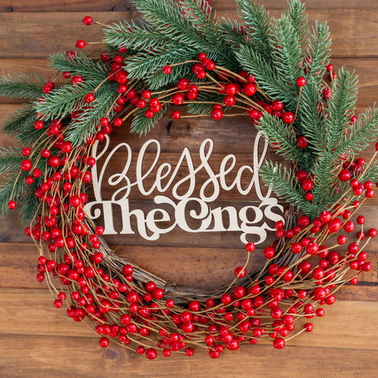 Red Mixed Berry - Christmas Wreath with Personalised Family Plaque