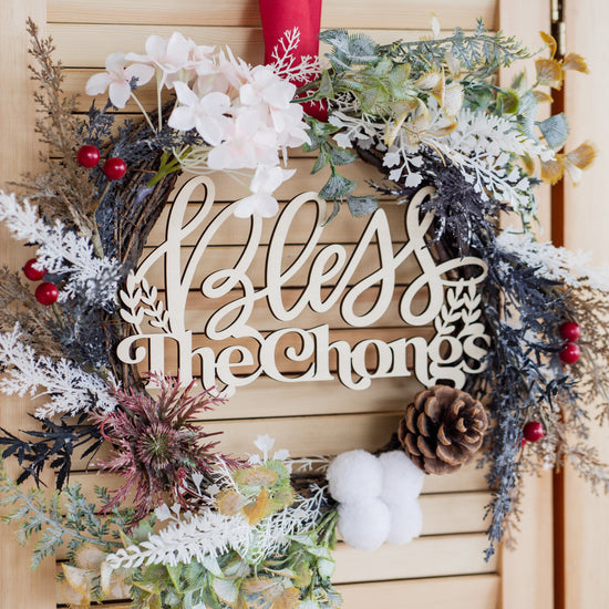 Blessings - Christmas Wreath with Personalised Family Plaque